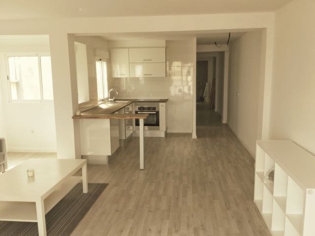 85000 Euros Benimamet Penthouse Living Area