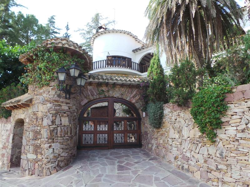 Villa for sale in Naquera