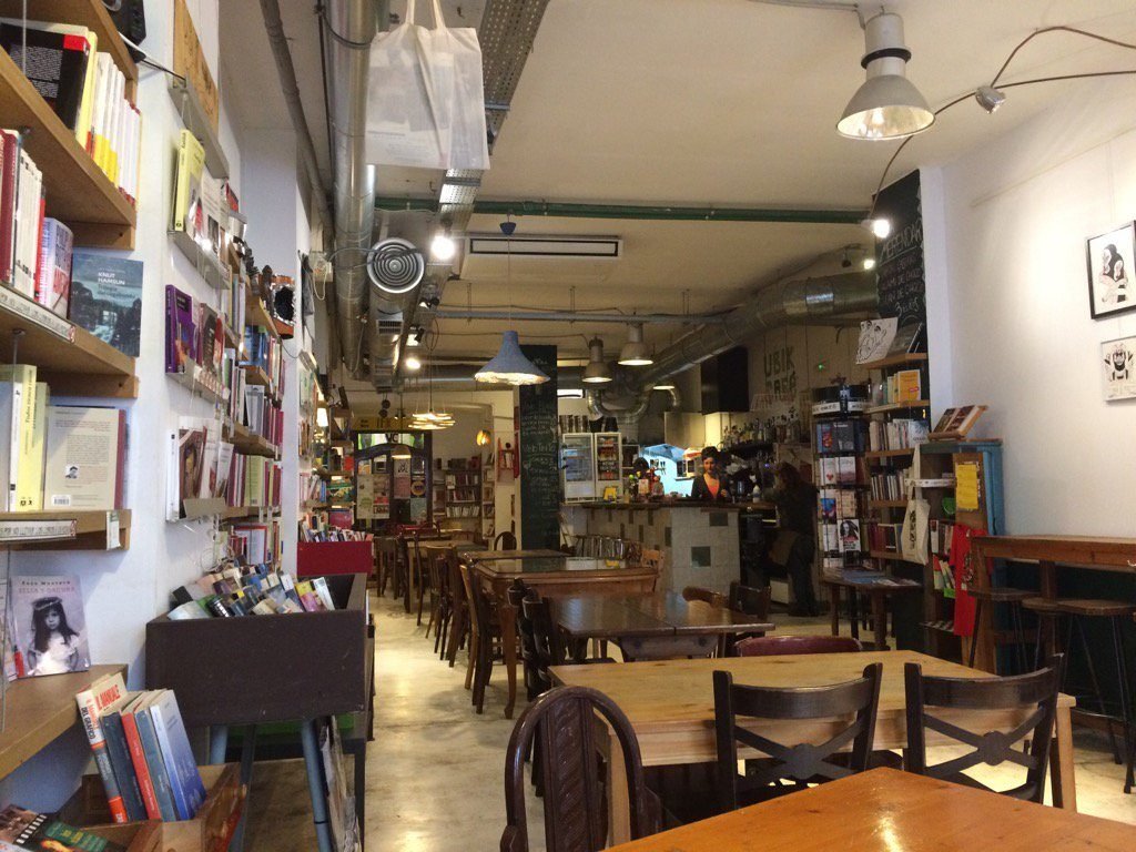 Ubik Cafe In Ruzafa