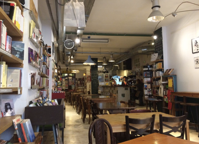 Ubik Cafe in Ruzafa. One of the best places to read, drink and eat