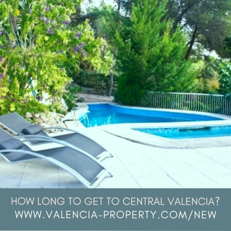 How long does it take to get into Valencia?