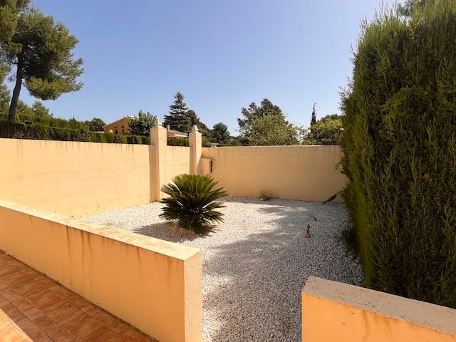 Property 1877 - Image 4