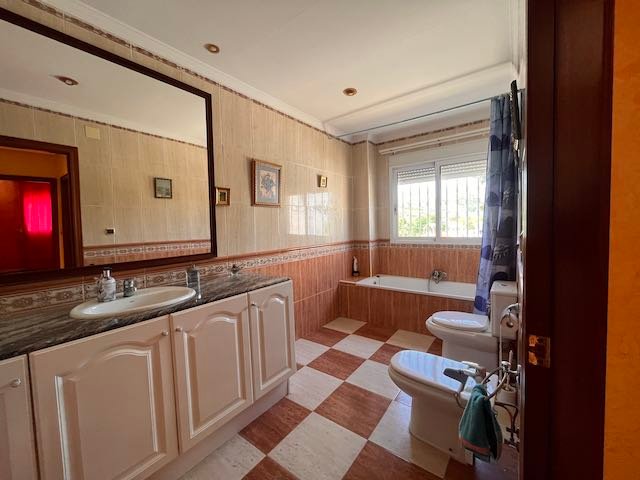 Property 1877 - Image 7