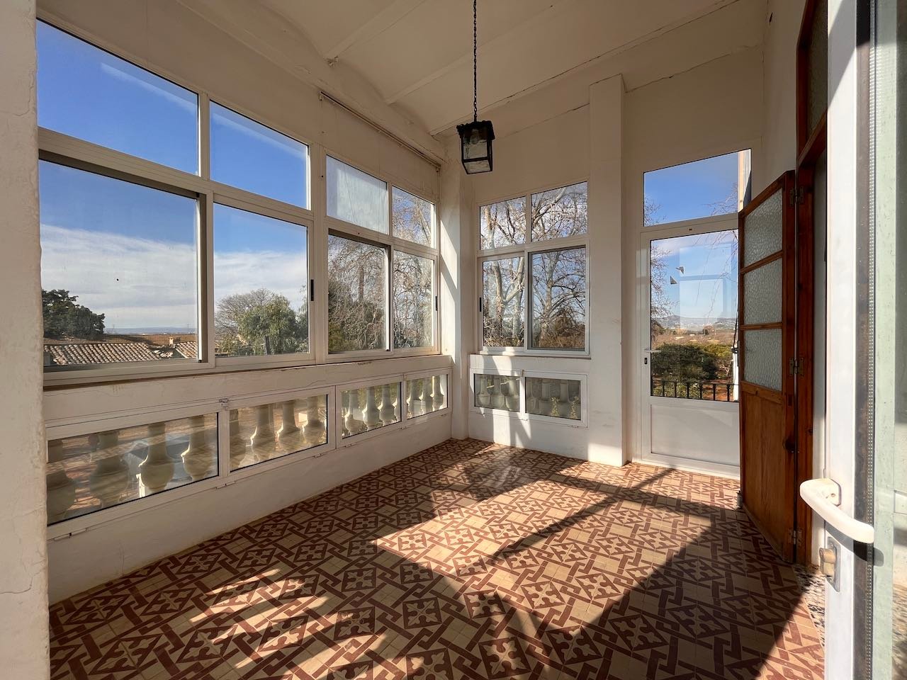 Property 2006 - Image 17