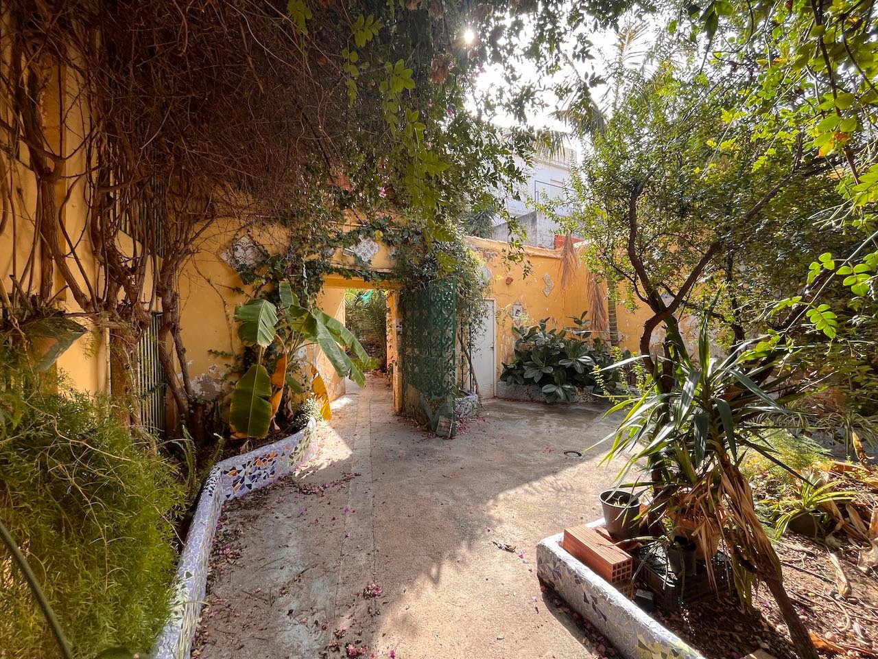 Property 2008 - Image 8