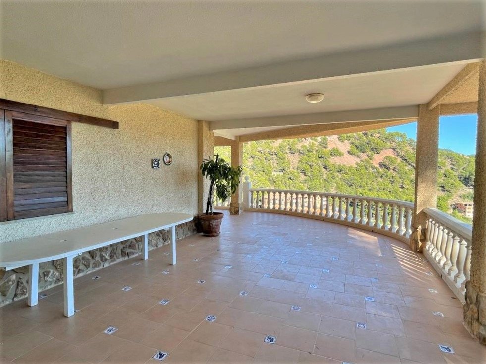 Property 2009 - Image 15