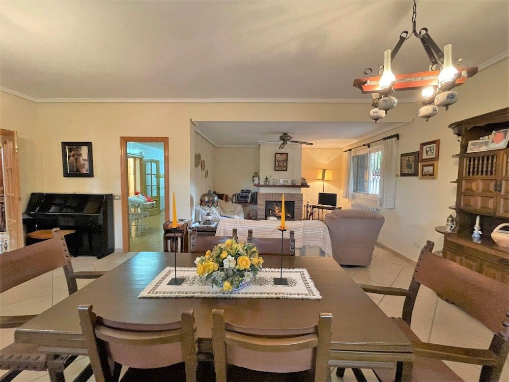 Property 2009 - Image 20