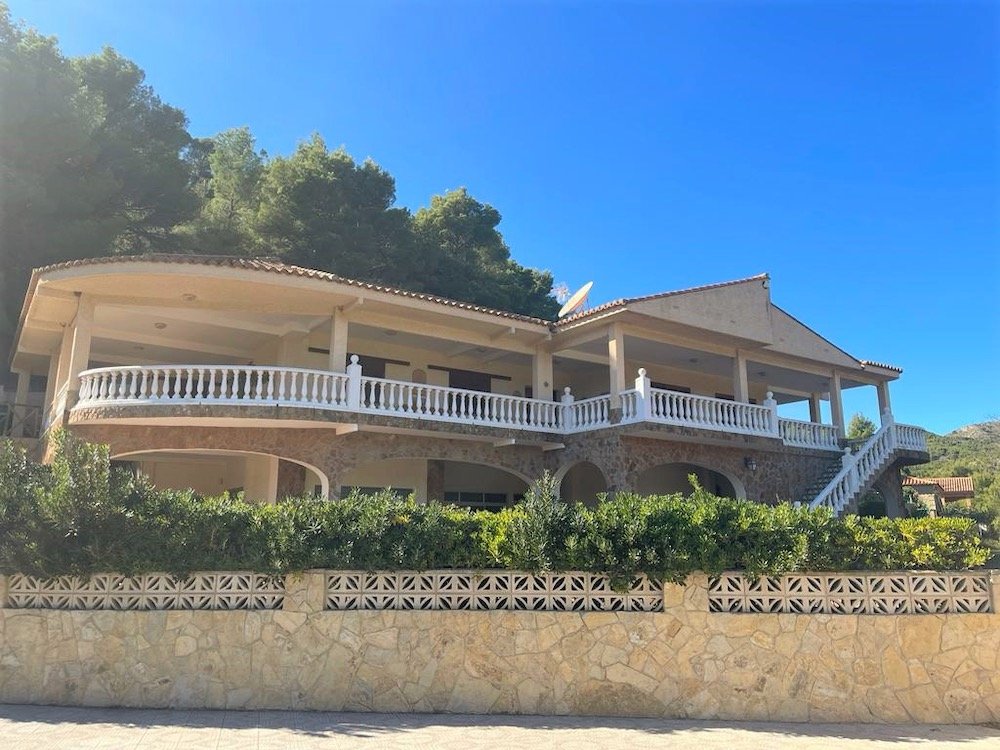 Property 2009 - Image 7