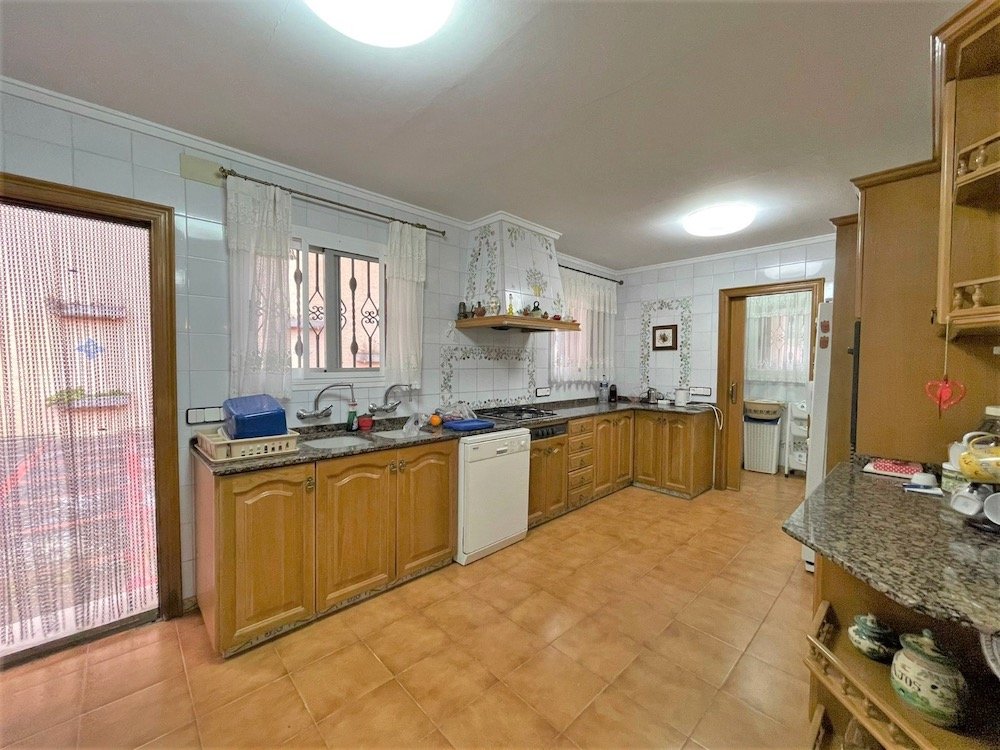 Property 2009 - Image 25