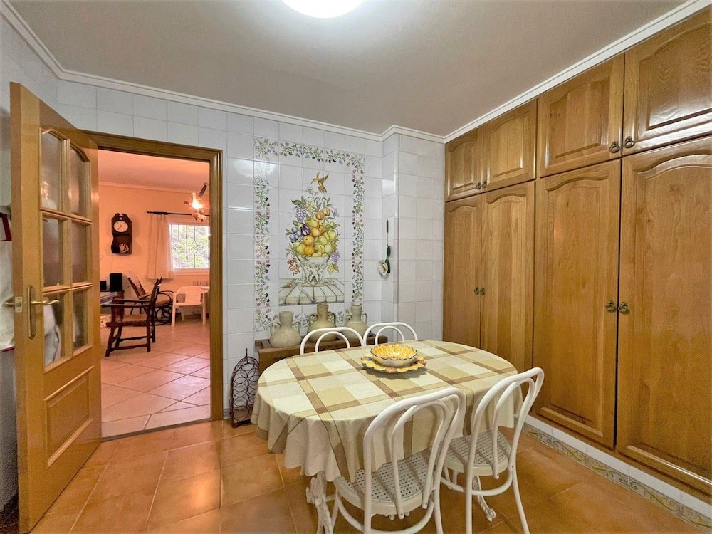 Property 2009 - Image 28