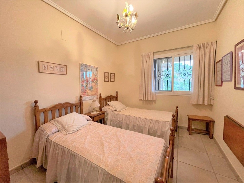 Property 2009 - Image 30