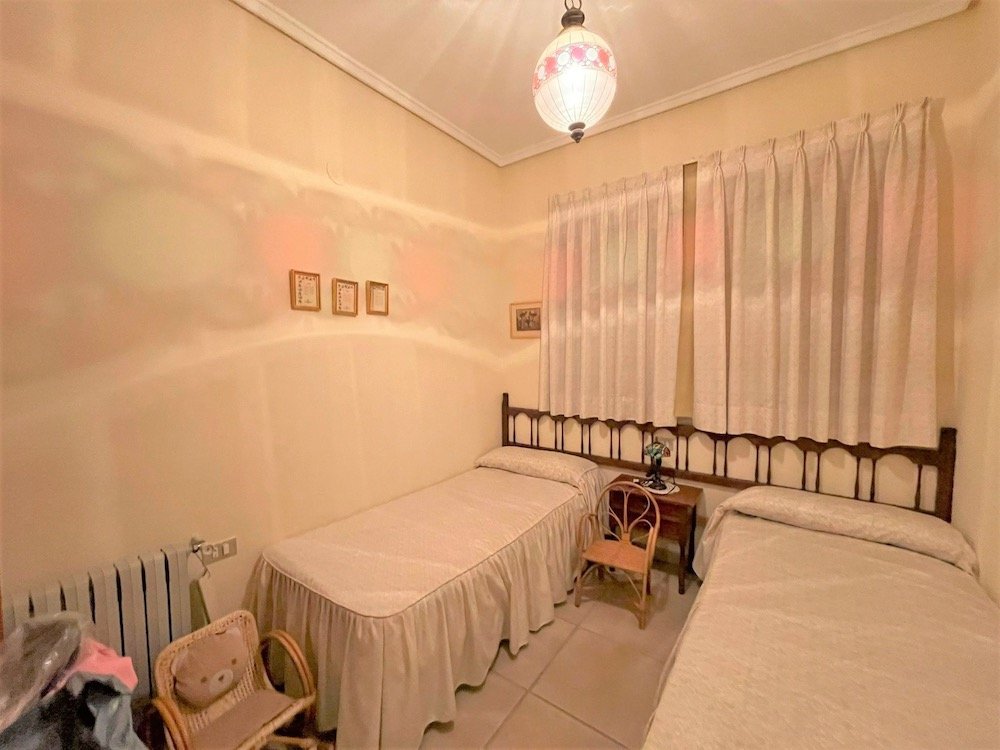 Property 2009 - Image 32