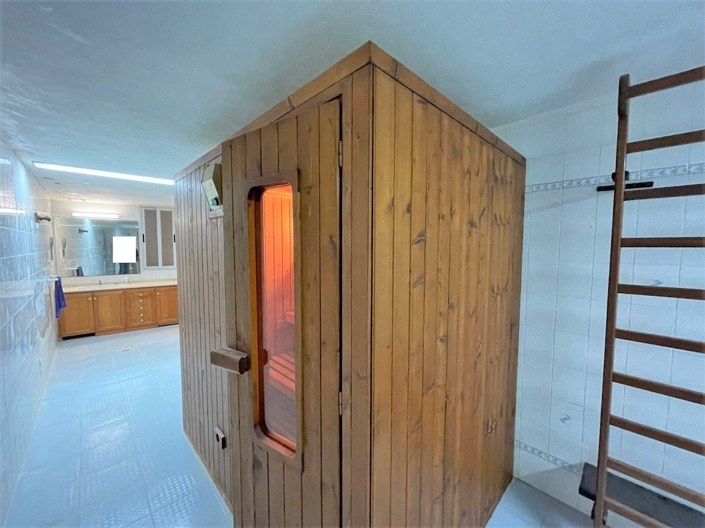 Property 2009 - Image 50