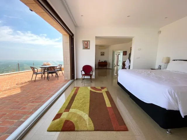 Property 2020 - Image 29