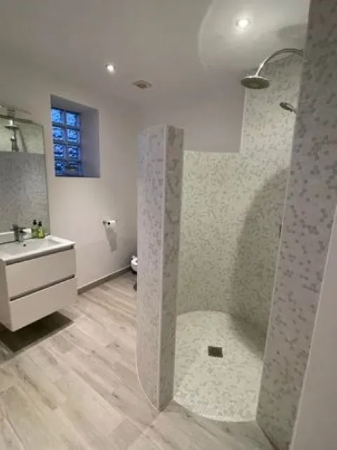 Property 2020 - Image 2