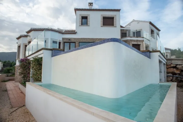 Property 2020 - Image 4