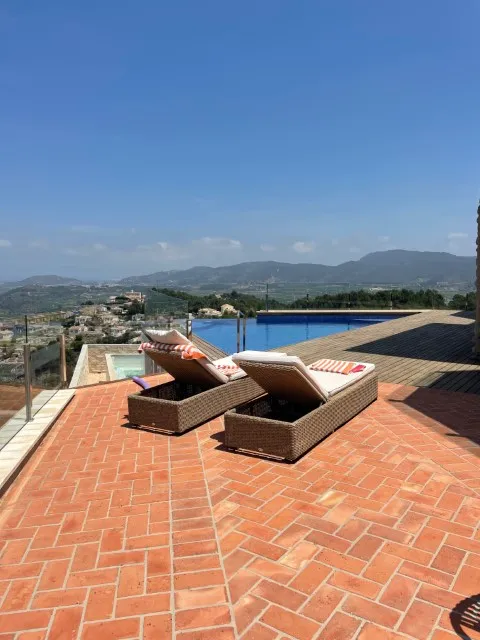 Property 2020 - Image 8