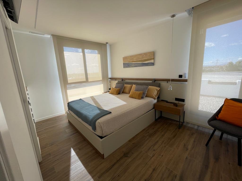 Property 2114 - Image 26