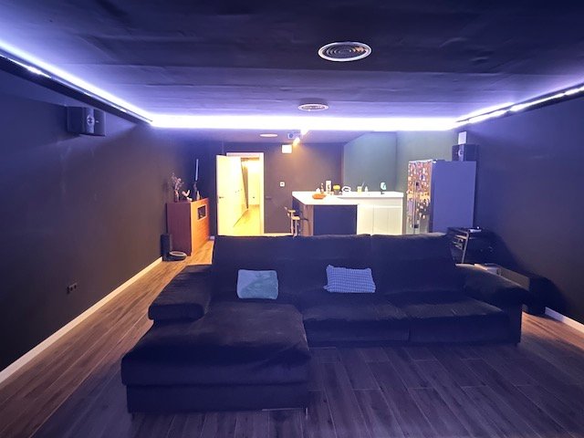 Property 2114 - Image 18