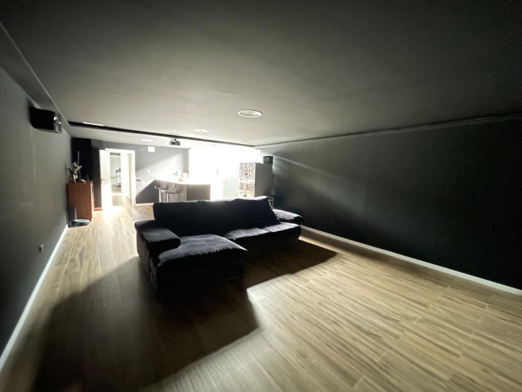 Property 2114 - Image 36