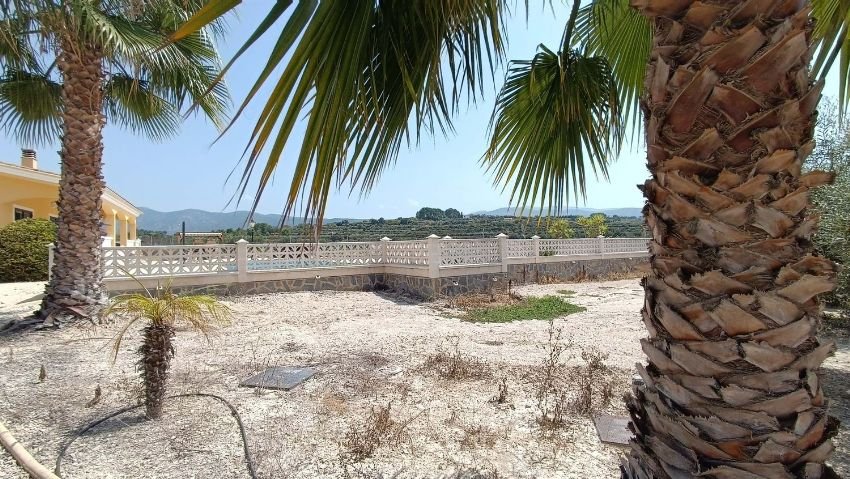 Property 2162 - Image 18