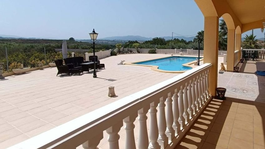 Property 2162 - Image 19