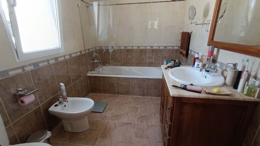 Property 2162 - Image 13