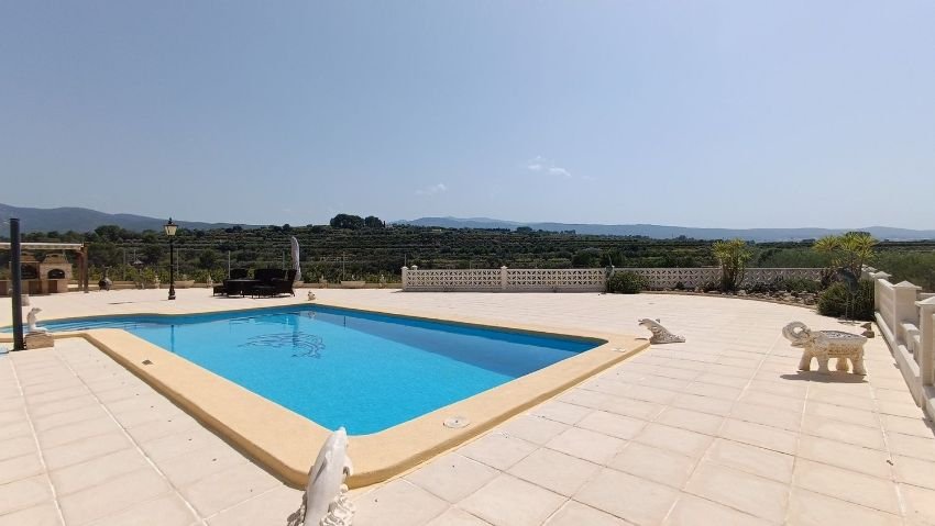 Property 2162 - Image 15