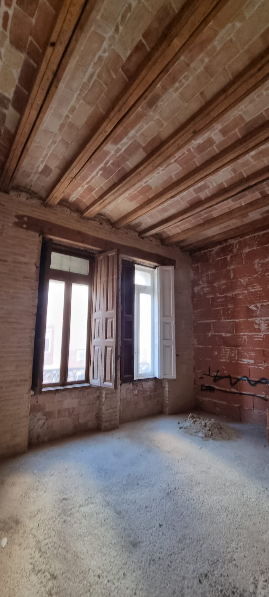 Property 2165 - Image 4