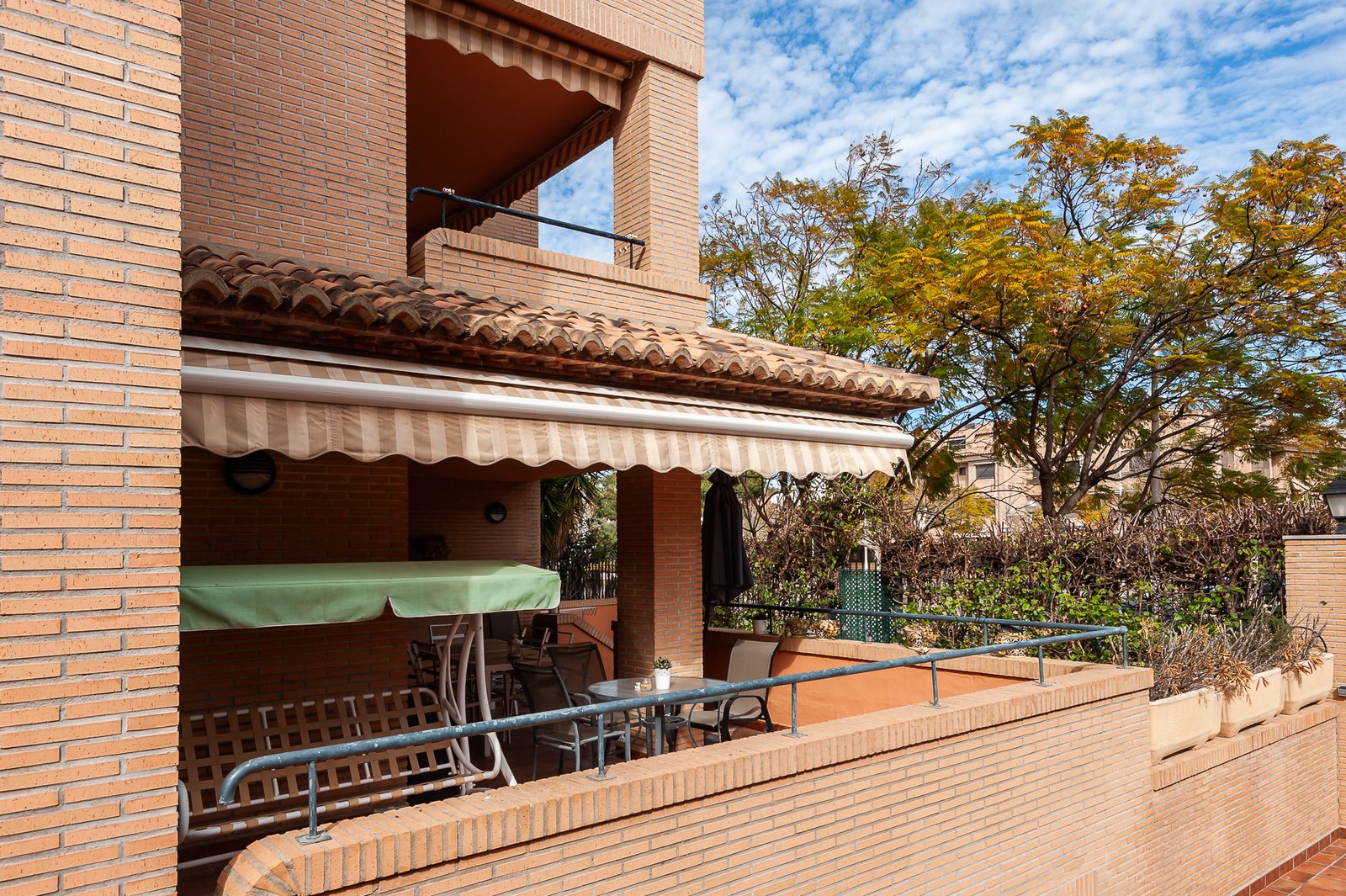 Property 2166 - Image 43