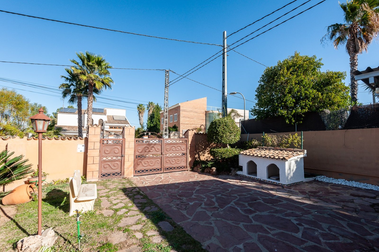 Property 2189 - Image 12