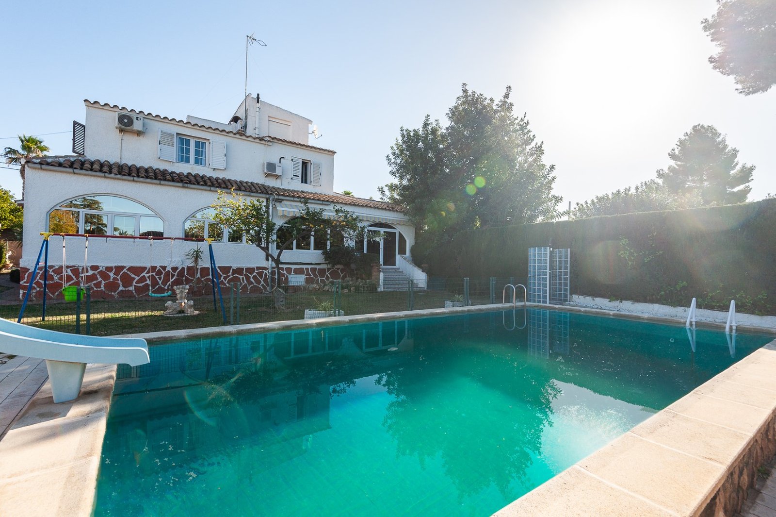 Property 2189 - Image 20