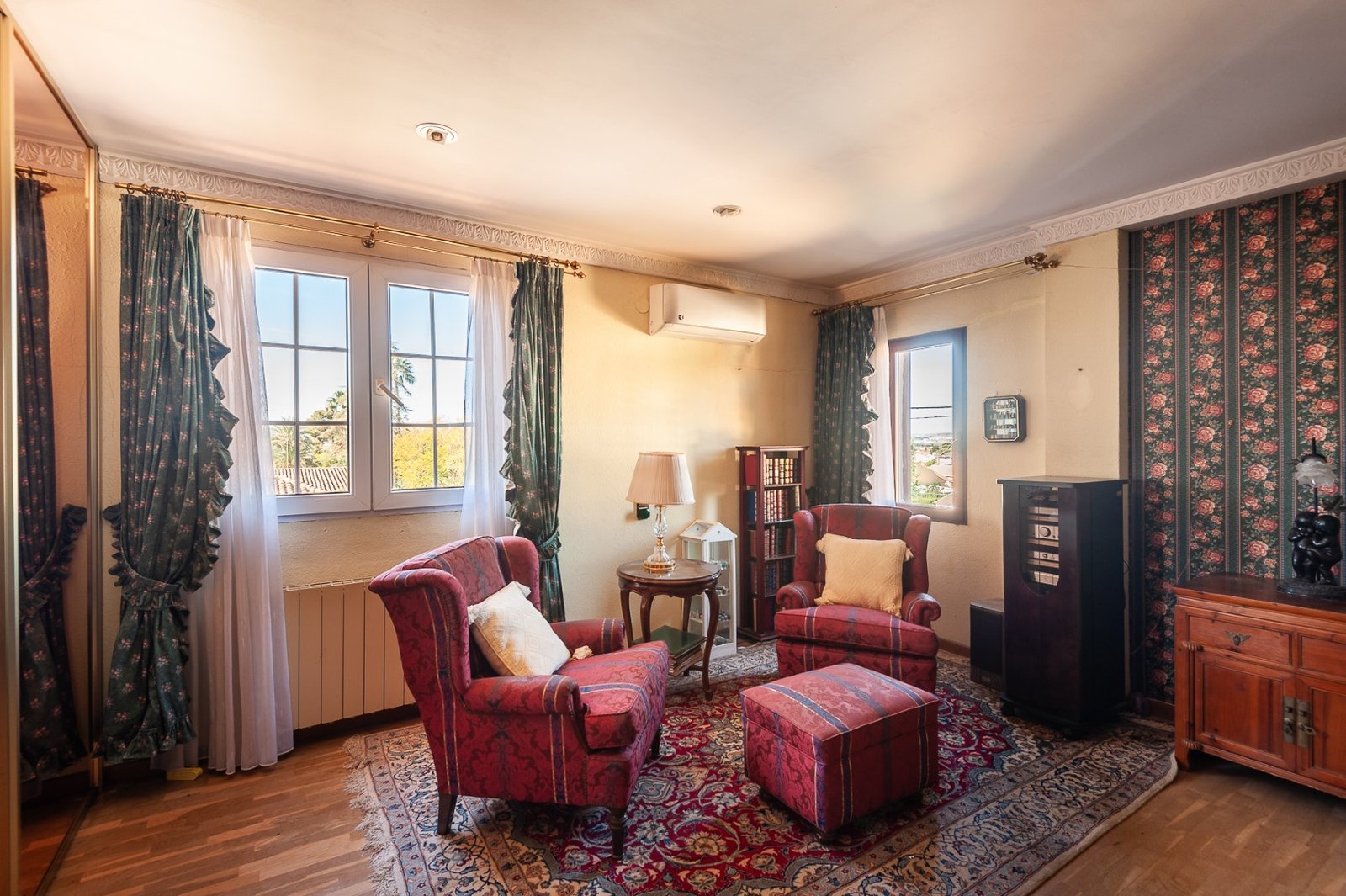 Property 2189 - Image 56