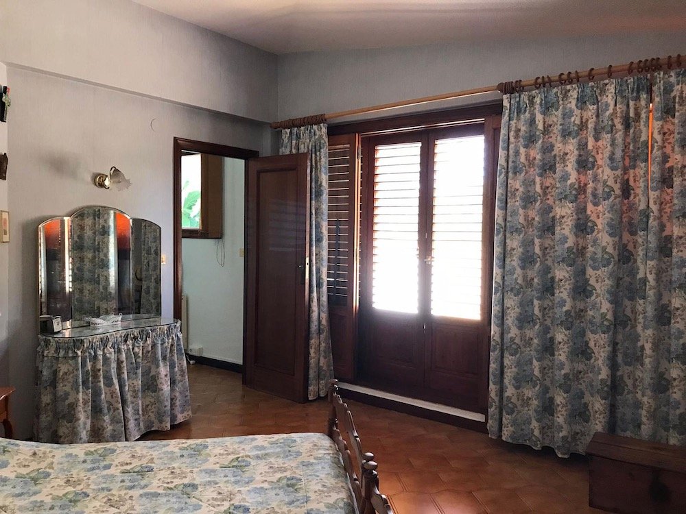 Property 2228 - Image 43