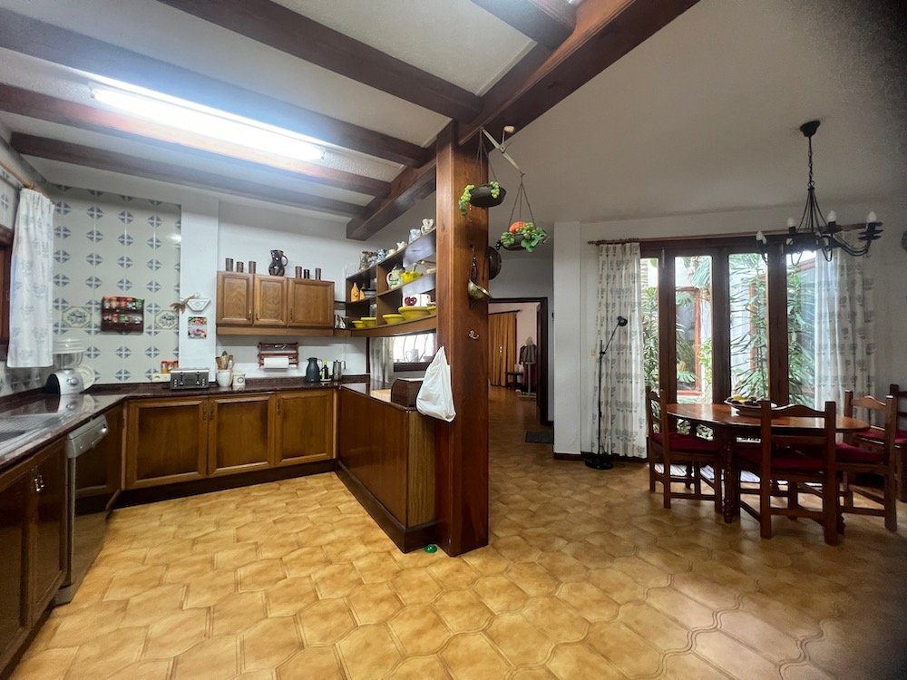 Property 2228 - Image 18