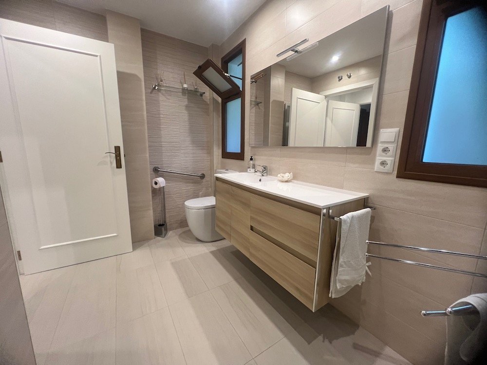 Property 2228 - Image 32