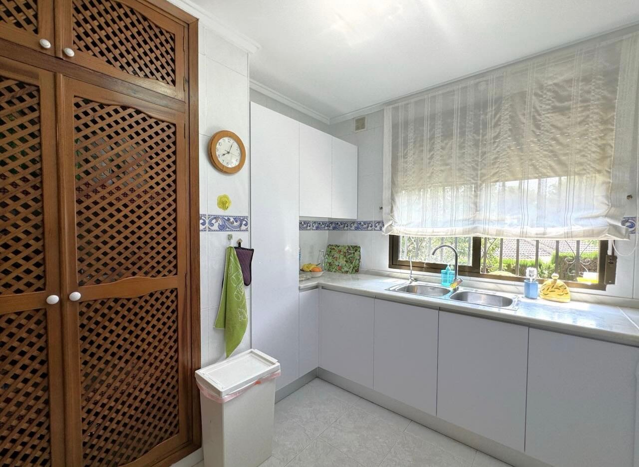 Property 2246 - Image 37