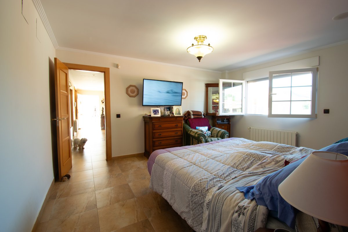 Property 2287 - Image 39