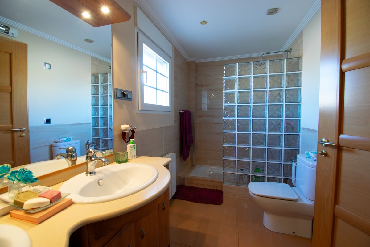 Property 2287 - Image 37