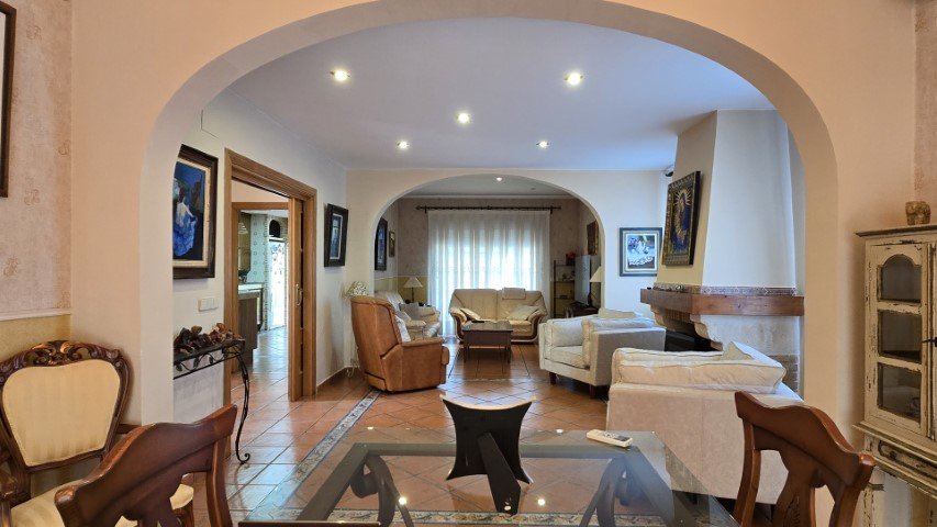 Property 2299 - Image 31