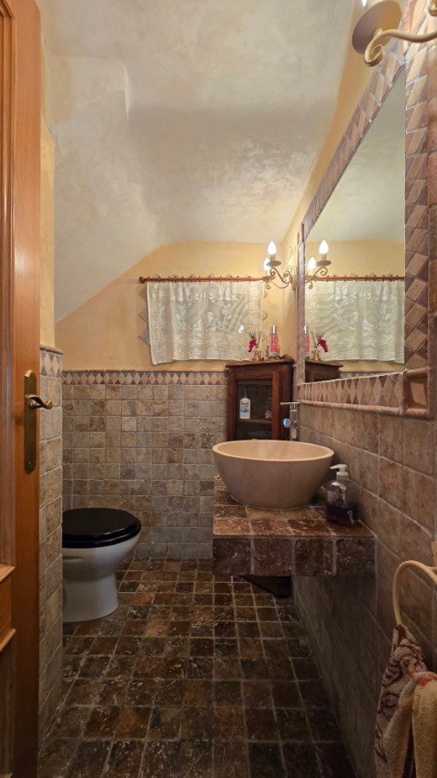 Property 2299 - Image 42