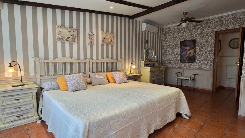 Property 2299 - Image 46