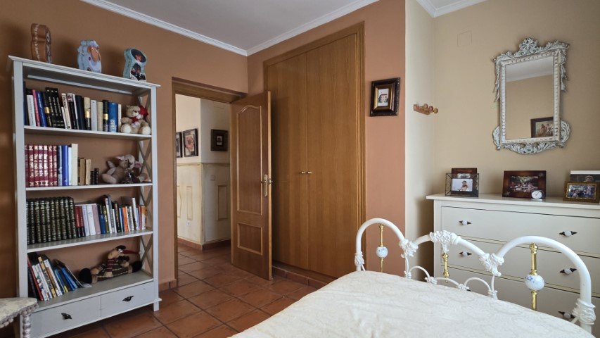 Property 2299 - Image 3