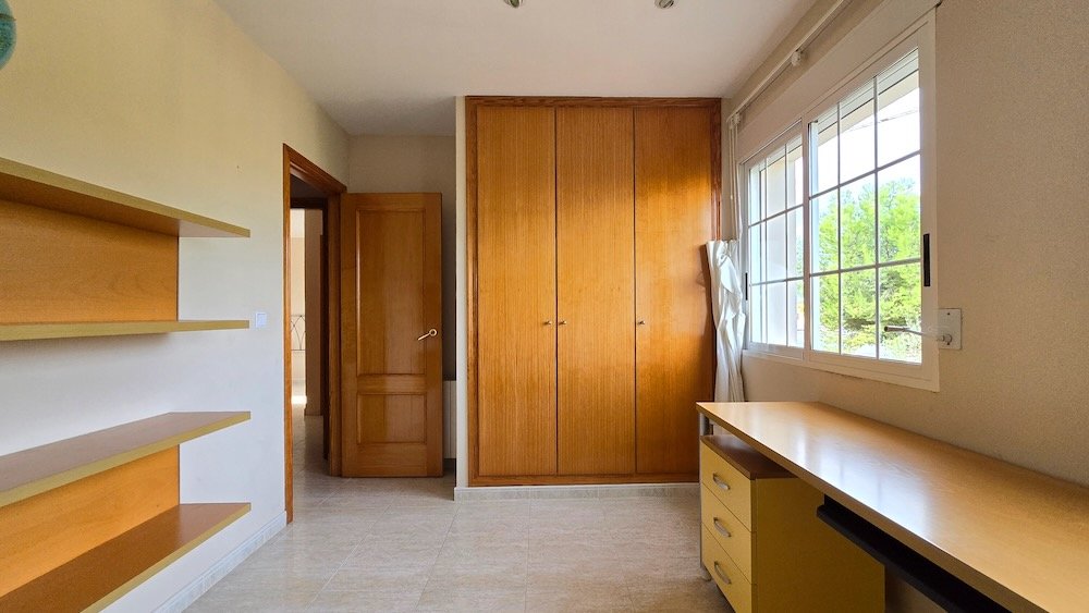 Property 2318 - Image 13