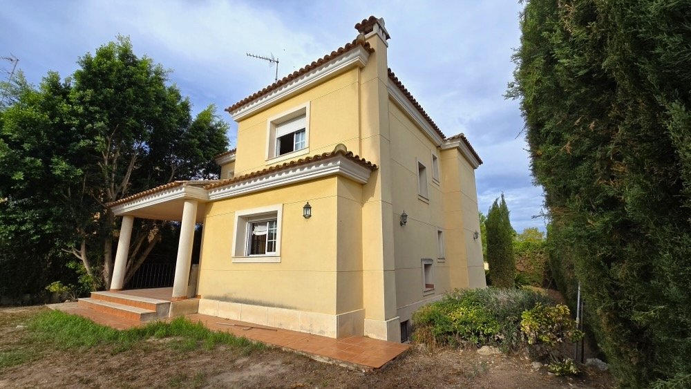 Property 2318 - Image 18