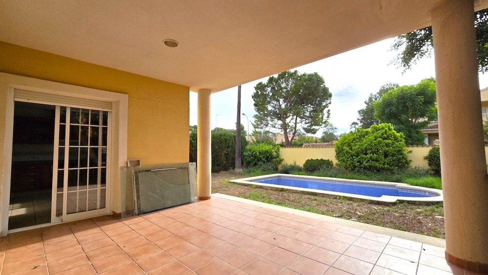 Property 2318 - Image 20