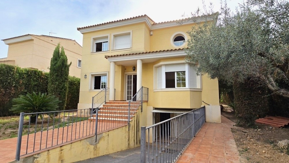 Property 2318 - Image 2