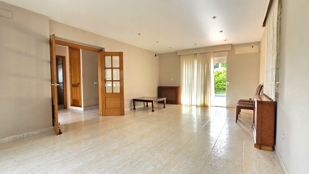 Property 2318 - Image 22