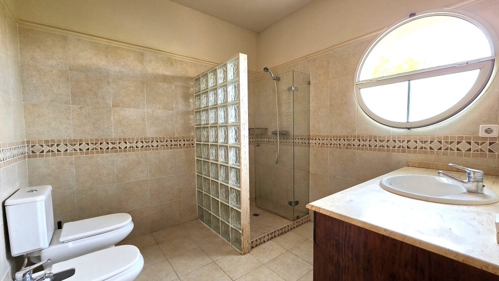 Property 2318 - Image 28