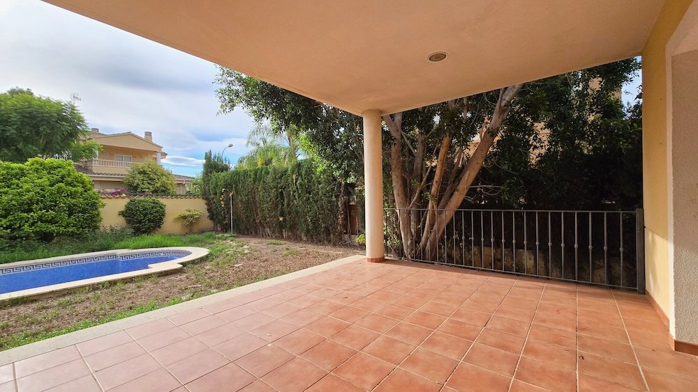 Property 2318 - Image 9